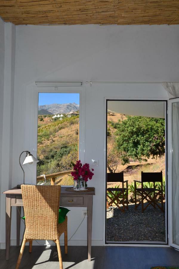 The African House Bed & Breakfast Tolox Exterior photo